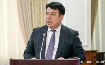 Ғани Бейсембаев директордың жеке дәретханасы туралы дауға пікір білдірді