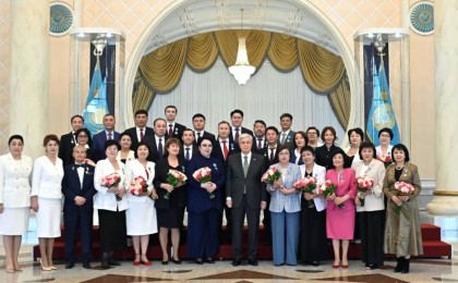 Тоқаев мәдениет және өнер қызметкерлерін марапаттады