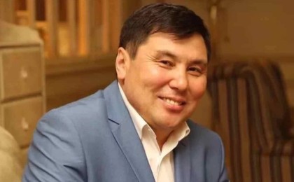 "Ақылды адамдар тойға бармайды": Белгілі ғалым Қазақстандағы тойларды сынға алды