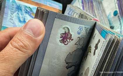 Казахстанец за сообщение о коррупции получил более 12 миллиона тенге