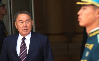 Назарбаев шұғыл түрде ауруханаға жеткізілді