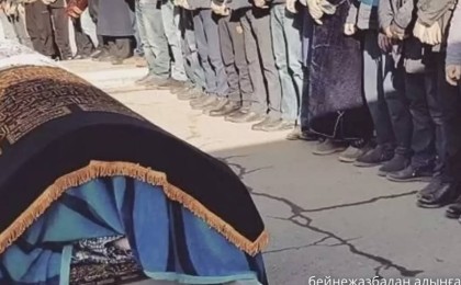 Жұрт жаназа шығаруға 30 мың теңге сұраған имамға шүйлікті