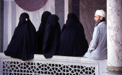 "Шариғат көп әйел алуды құптамайды": Құран аудармашысы Қазақстандағы тоқал алу туралы мәлімдеме жасады