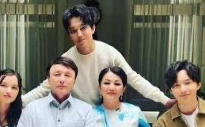 Димаш Құдайбергеннің отбасында ерекше стильдегі құдалық өтті   