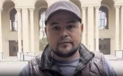 "Мүгедек болып оралды": Шымкенттік баласын әскерилердің комиссариатқа күштеп апарып, бопсалағанын айтты