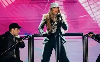 Дженнифер Лопестің концертінде жұрт бірін бірі таптап кетті