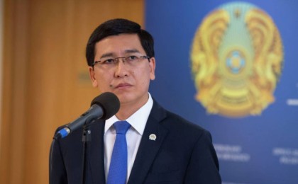 Аймағамбетов ата-аналардан қолхат алуды тоқтатуды тапсырды