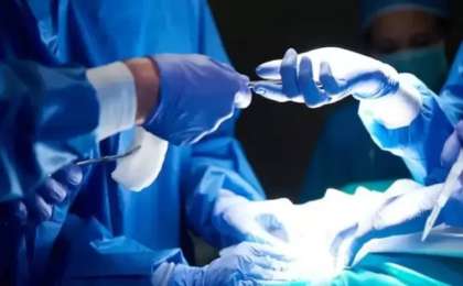 Камчаткадағы жер сілкінісі кезінде отаны тоқтатпаған дәрігерлер марапатқа ұсынылды (ВИДЕО)