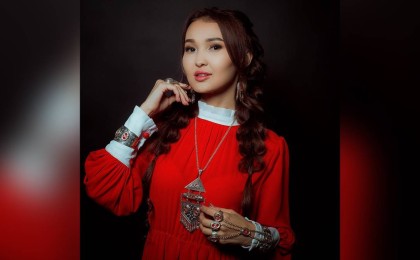 “Күйеуімен жатарын жатып алып, үй беріңдер дейді”: Ақтаулық блогер көпбалалы аналарға тіл тигізді