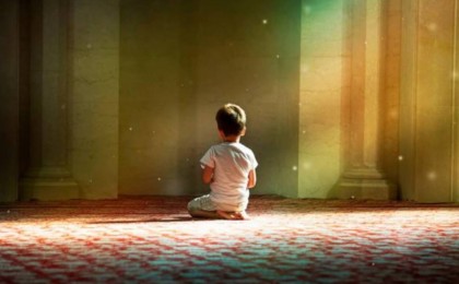 Мас адам Қаратауда жоғалған екі жасар баланы орап алып, мешітке апарған