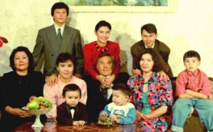 Әділет министрі Назарбаевтың шоты, отбасына қылмыстық іс қозғау туралы сұрақтарға жауап берді