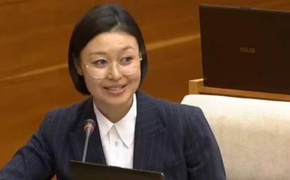 Ет жемейтін қазақ министрі туралы не білеміз?