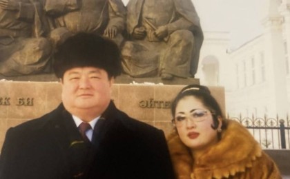 "Зәке, мені кешір". Мақпал Жүнісова Заманбек Нұрқаділовтың үйін сататынын айтты (ВИДЕО)