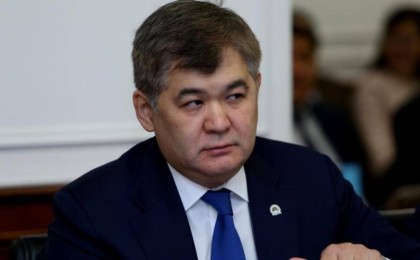 Петицияға қол қою басталды: Дәрігерлер Тоқаевтан Біртановты босатуды сұрады