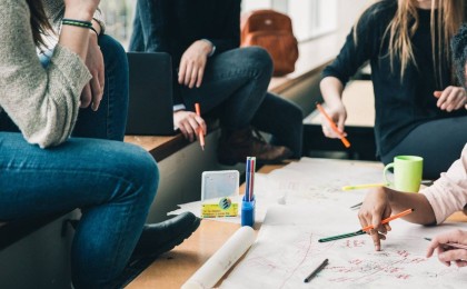 Таразда университеттен 300-ден астам студент пен магистрант оқудан шығып қалды