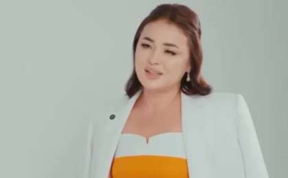 "Өмірімнің астан-кестеңін шығардың": Тұрсынбек Қабатовтың әйелі тағы да желіні шулатты