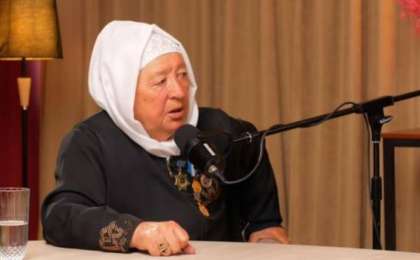 Әмина қажы қазақ әйелдерінің киім үлгісі туралы пікір білдірді (ВИДЕО)