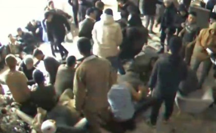 Бүлікшілер Алматыдағы телеорталықты өртемес бұрын сол жерде намаз оқыған (ВИДЕО)