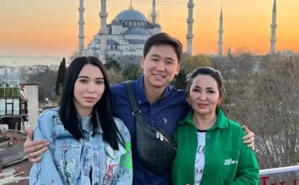 "Ересек адамдар": Гүлзира Айдарбекова кенже ұлы Заңғардың ажырасып кеткені туралы қауесетке пікір білдірді