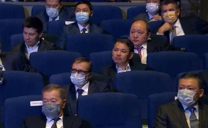 Тоқаевпен кездесуге Тимур Құлыбаев пен Болат Өтемұратов қатысқан