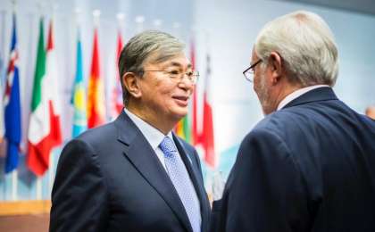 Үкімет халықтың мүддесі үшін жұмыс істеуге тиіс