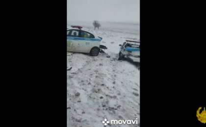 Түркістан облысында BMW иесі полицейлердің қызметтік көлігін соққан (видео)