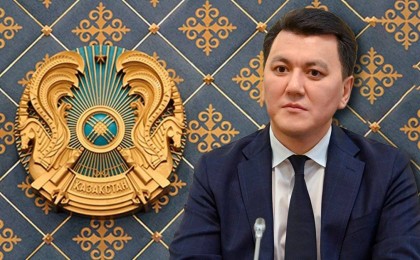 Ерлан Қарин: Елтаңбаны өзгерту – Президенттің ұсынысы емес