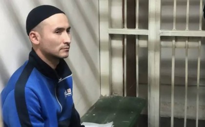 Автобусқа 100 теңге төлемей, жанжал шығарған азамат сотта соңғы сөзін сөйледі