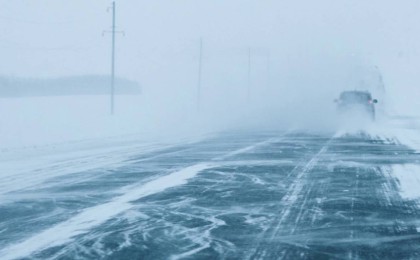 Елдің төрт аймағында қарлы боран кесірінен жолдар жабылды