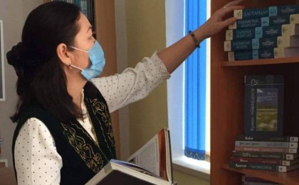 Қызылордалық мұғалімдер мектепке ұлттық киіммен барып жүр