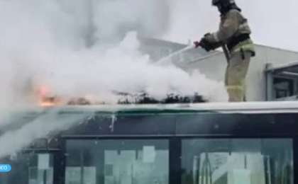 Астанада жолаушылар автобусы өртенді 