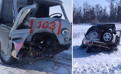 Ақтөбе облысында жедел жәрдем көлігі жол апатына ұшырап, бір адам көз жұмды