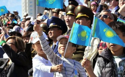 Мобильді аударымдар тексеріліп, жәрдемақы өседі: 2023 жылдан бастап Қазақстанда қандай өзгерістер болады?