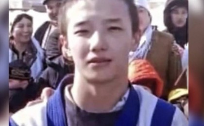 "Дөнерге ақша талап еткен": Ақтөбеде мектеп оқушысы әлімжеттік құрбаны болды