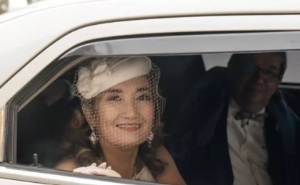 "Екеуіміздің де жасымыз елуден асты": Жуырда француз жігітіне тұрмысқа шыққан қазақ әйелі өз хикаясын баяндады (фото)