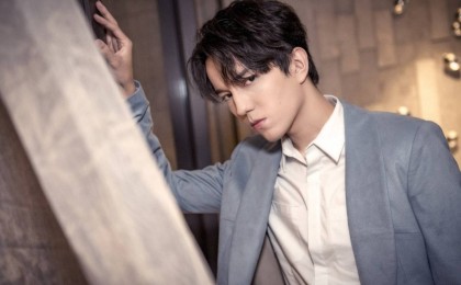 Димаш Құдайберген еліміздің денсаулық саласына 500 мың доллар сыйға тартты (ВИДЕО)