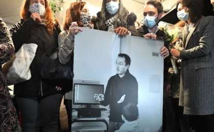 Қыз бала әкесіне өтірік айтып барған. Мұхаммед пайғамбар туралы сабақтан соң мұғалімді өлтіріп кетті