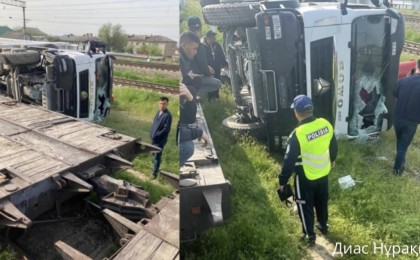 "Артында 7 баласы қалды": Түркістан облысында ер адам гуманитарлық көмек жіберіп жатқанда қайтыс болды