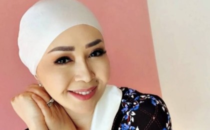 "Мұндай сыйлық алған тарихтағы жалғыз әйелмін": Айнұр Тұрсынбаева күйеуінің тосынсыйын көрсетті