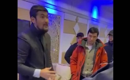 Дикий Арман мен депутаттың қонақ үйде жоспар құрған видеосы шықты