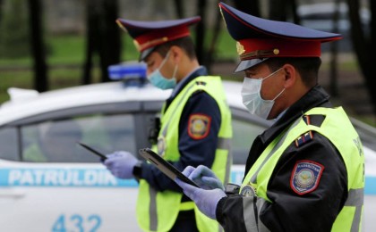 Алматы көшелері мен аулаларын жаяу аралайтын полицейлер саны артты 