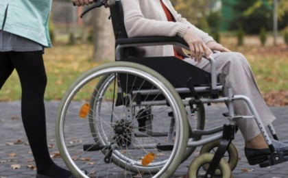 Әлеуметтік қызметкерлер алты мүгедек адамның шотынан 3,8 миллион теңге ұрлаған