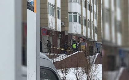 Нұр-Сұлтанда 32 жастағы әйел бесінші қабаттан секіріп өлді