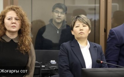 Судья Бишімбаевтың екі адвокатын сотқа кіргізбей қойды