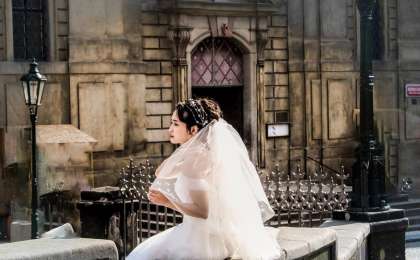 Ұзатылып жатқан қыз той үстінде көз жұмды