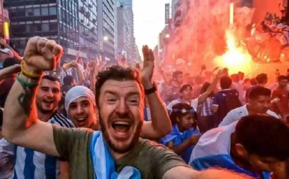 Аргентиналық жанкүйер туға тұншығып көз жұмды