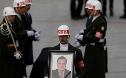 Түркияда Ресей елшісін өлтірді деген бес айыпталушы өмір бойы түрме жазасына кесілді