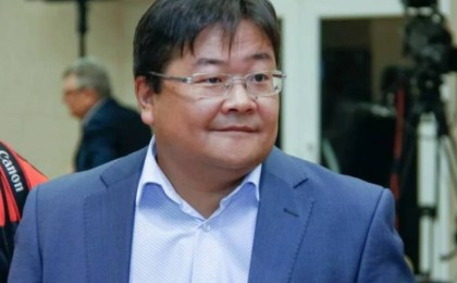 Айдос Сарым: "Қазақстанның жағдайын ескерсеңізші..."