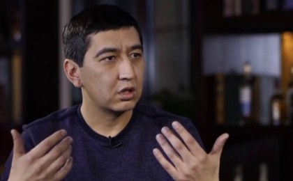 "Топан суды өз күшімен бұрған": Зайытов тасқын суға дайындалған жерлестерін өлердей мақтап тастады