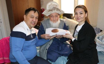 Жаңадан табылған Ясауи мөрі қазақшаға аударылып, тың деректер табылды